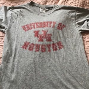 grey UH shirt